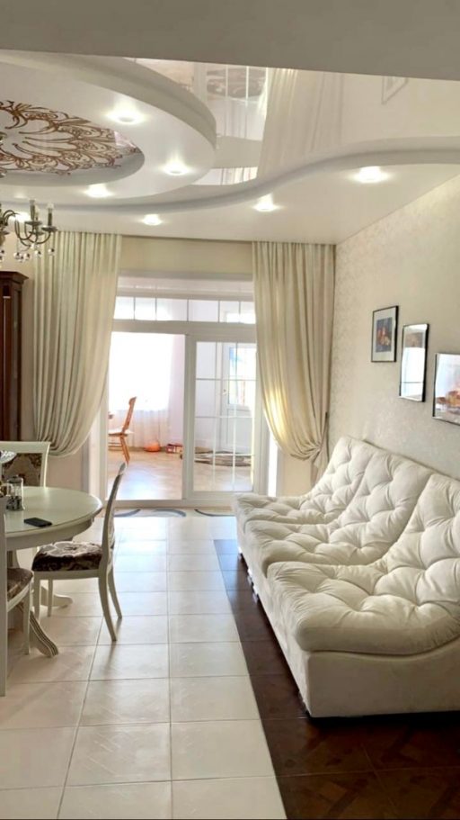 Угловой диван «Триумф» с оттоманкой